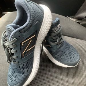 New Balance 520v5 running shoes